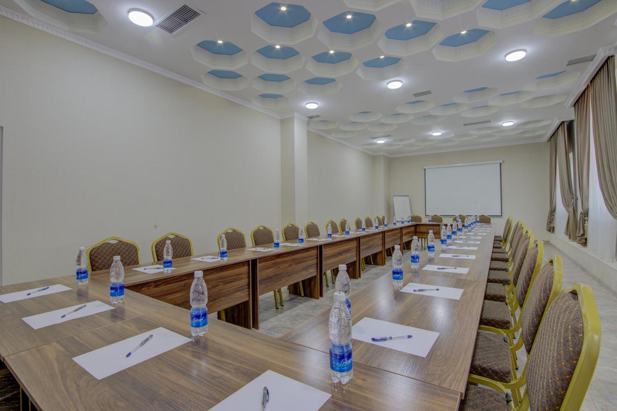 Shah Palace Hotel Μπισκέκ Εξωτερικό φωτογραφία